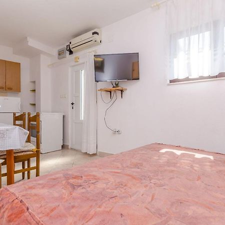 Apartments Kursan Трогір Екстер'єр фото