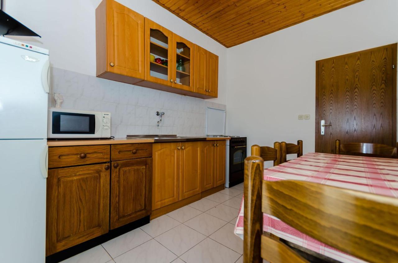 Apartments Kursan Трогір Екстер'єр фото
