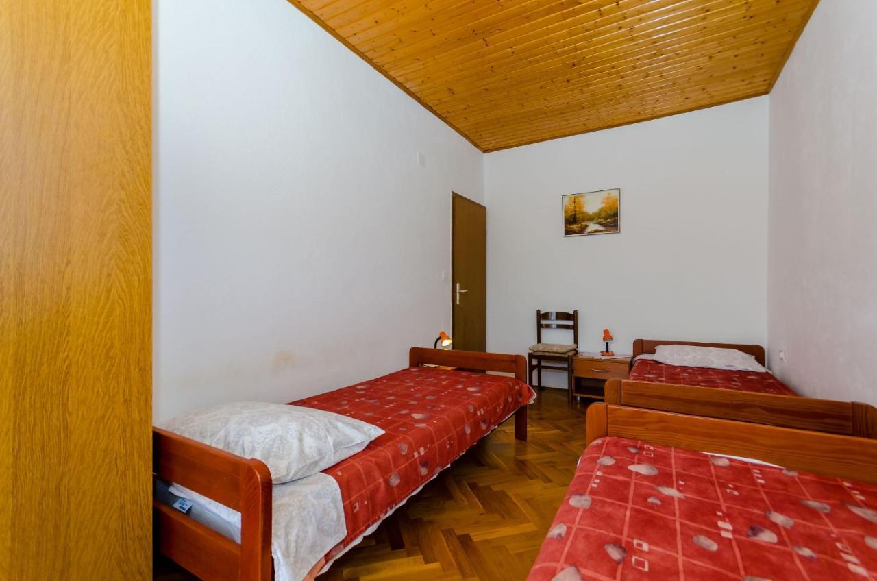 Apartments Kursan Трогір Екстер'єр фото