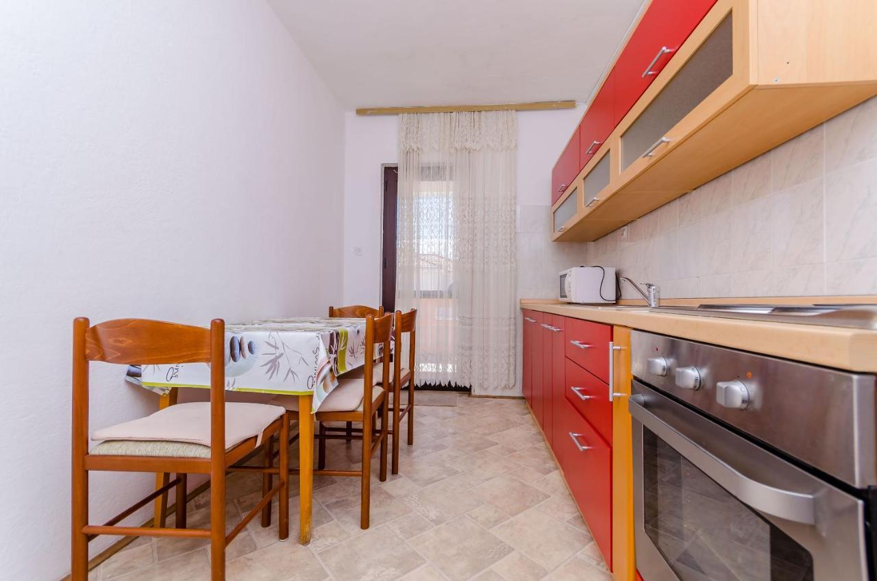 Apartments Kursan Трогір Екстер'єр фото