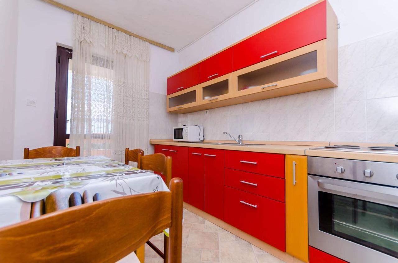 Apartments Kursan Трогір Екстер'єр фото