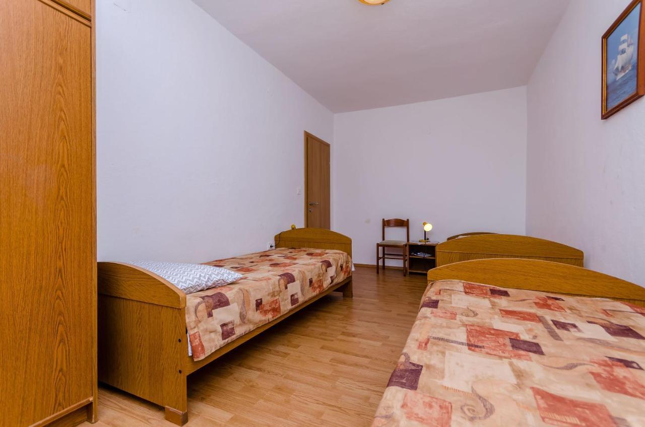 Apartments Kursan Трогір Екстер'єр фото