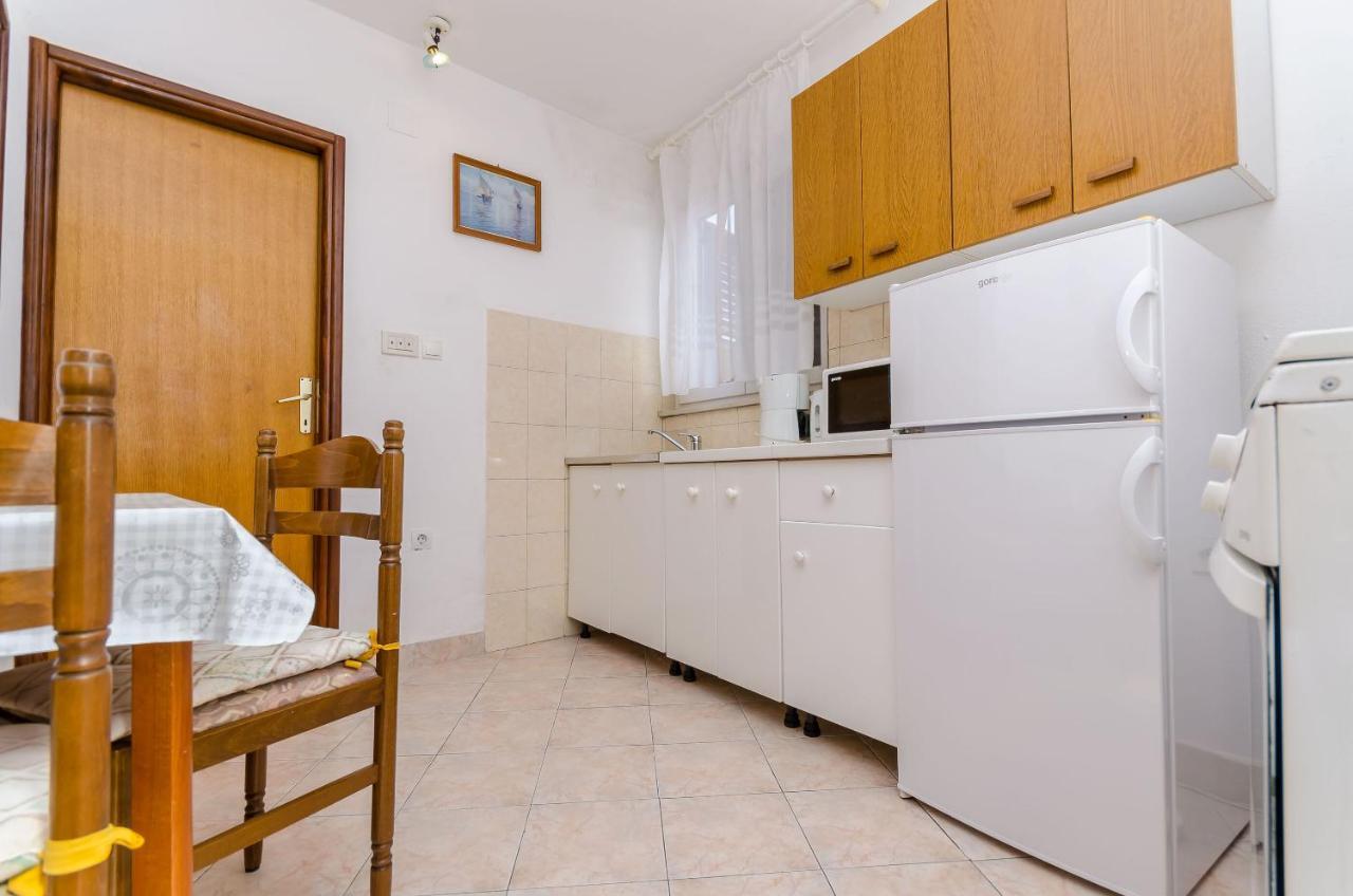 Apartments Kursan Трогір Екстер'єр фото